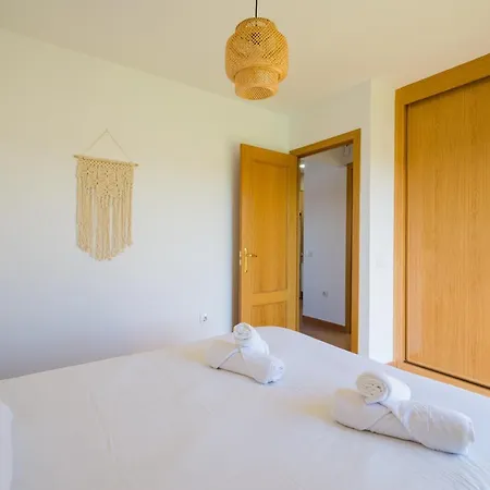 Private Terrace Majanicho -garden & Pool Apartment La Oliva